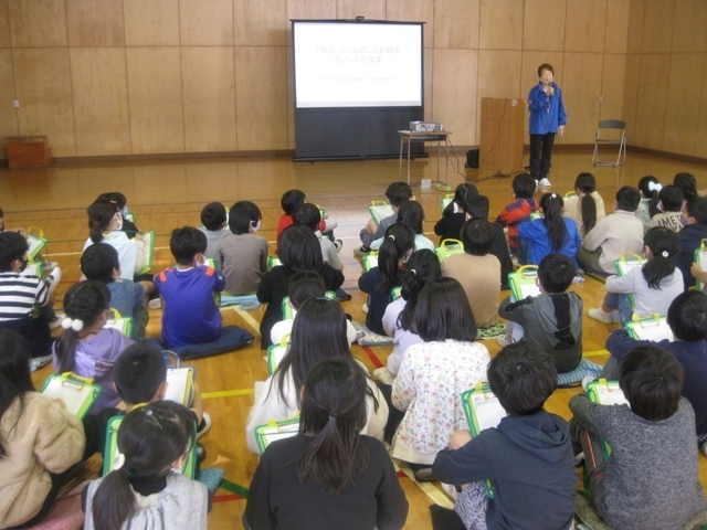 写真：社会福祉協議会の皆さんのお話の様子